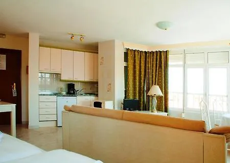 Palm Carihuela Otel